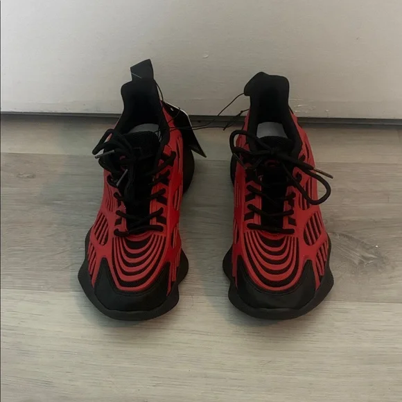 Ecko Unlimited Ref and Black Sneakers Boys Size 3 New with Tags - Picture 1 of 5